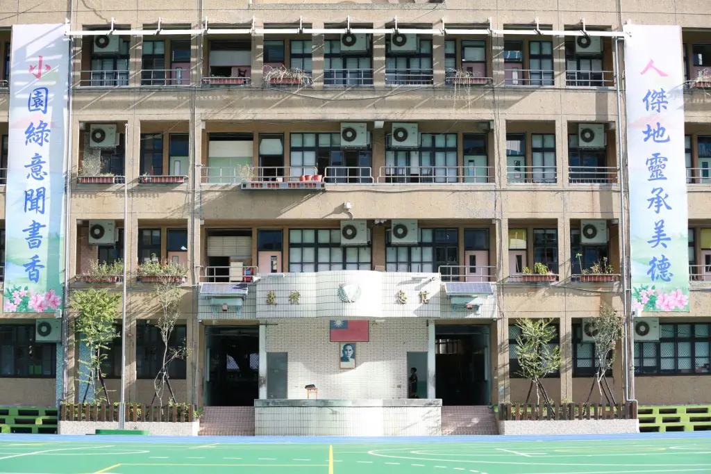 气象监测站与灌溉控制器联动的精准灌溉方案设计